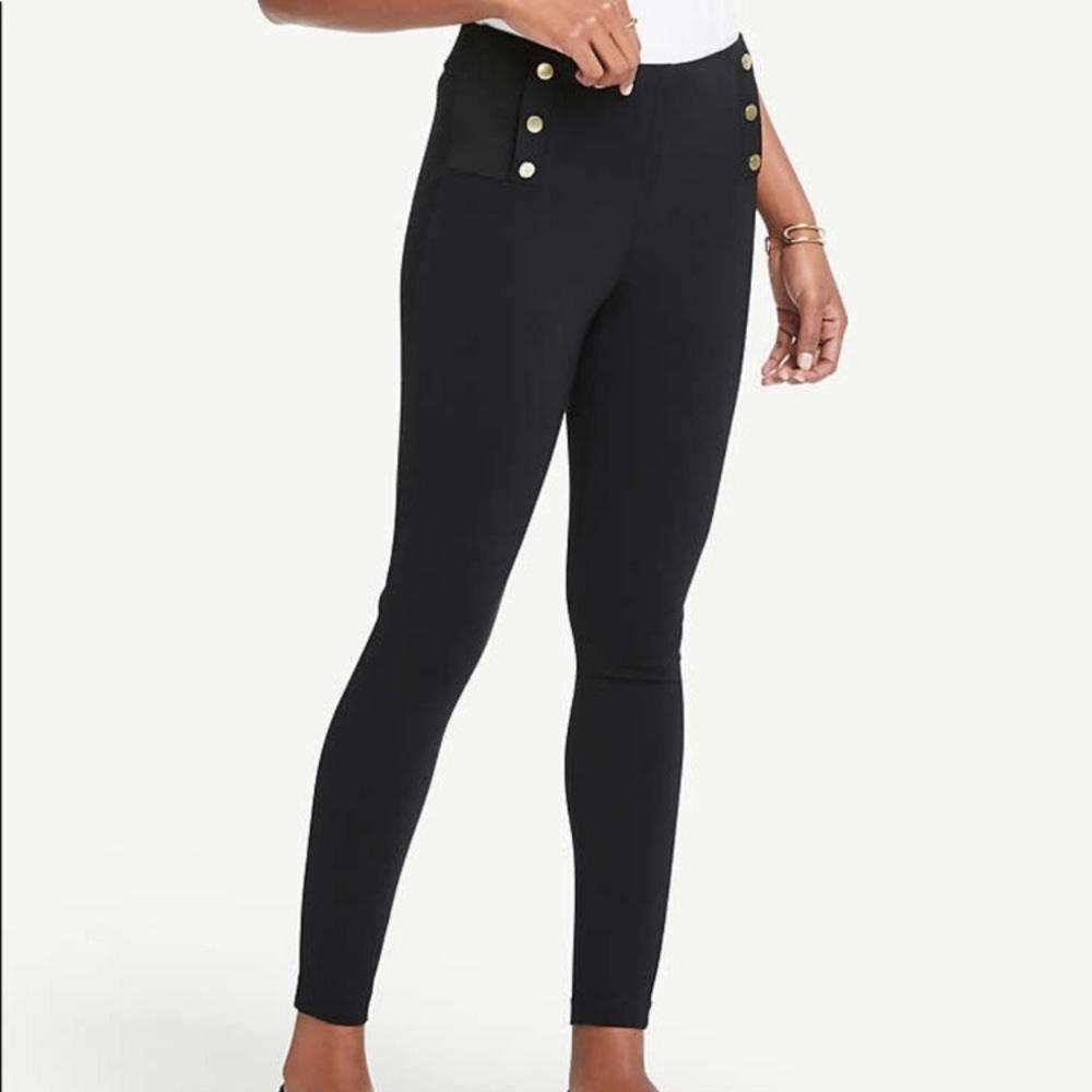 NWT ZARA HIGH-WAISTED LEGGINGS WITH ELASTIC WAISTBAND. FRONT GOLD BUTTON…